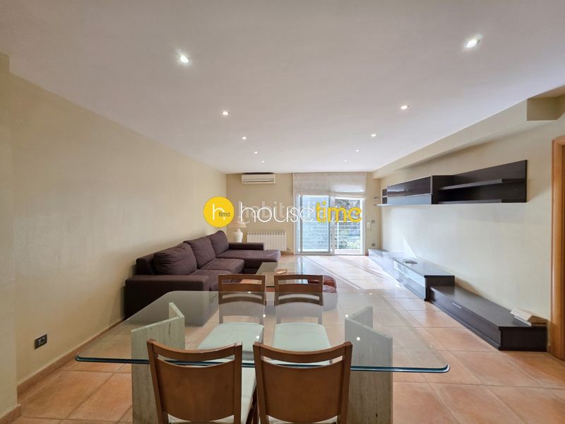 Foto 8d0e69ed-6d8a-4bc4-9c82-401f48b97610. Casa amb aparcament a Urbanitzacions Argentona