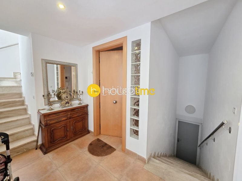 Foto 92e2e21b-311c-4534-9090-c3fc94a67236. Casa amb aparcament a Urbanitzacions Argentona