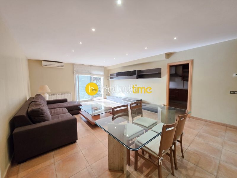 Foto b4a50cce-a4d1-4b30-b558-9fc19cadf6b0. Casa amb aparcament a Urbanitzacions Argentona