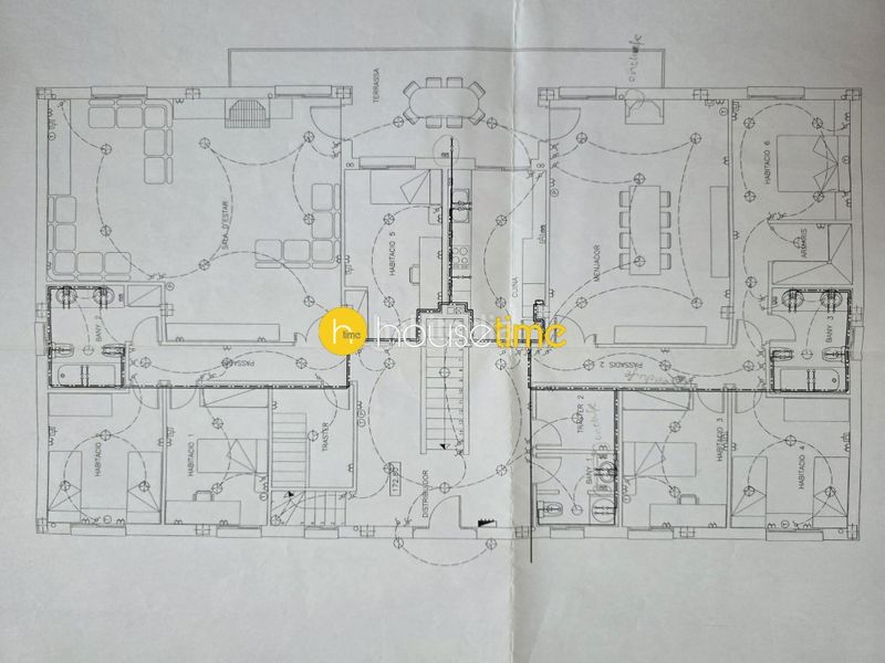 Foto bf6fbead-c7b6-4973-bc03-7419cd1cd15d. Casa amb aparcament a Urbanitzacions Argentona