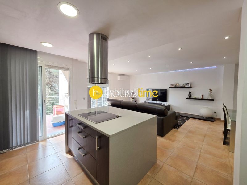 Foto d722bedc-dae6-4ff7-9cd7-cd96552cc43b. Casa amb aparcament a Urbanitzacions Argentona