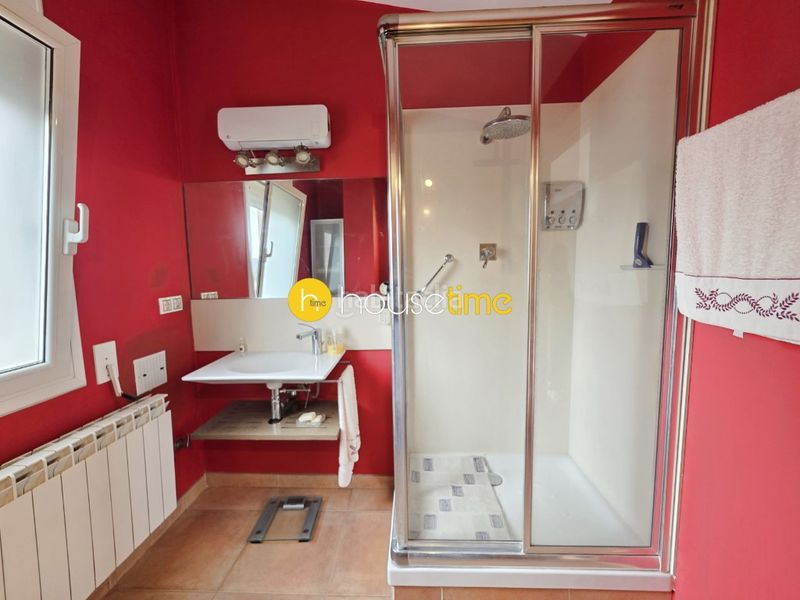 Foto e750374c-9072-4a31-8def-7bbd3dee5818. Casa amb aparcament a Urbanitzacions Argentona