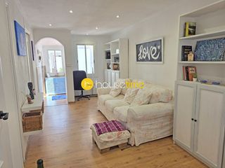 Haus in Singuerlín. Dos viviendas en planta en impecable estado para familia numeros