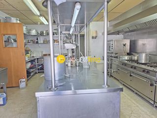 Traspàs Local Comercial a Sant Fost de Campsentelles. Traspaso negocio en pleno funcionamiento. rostisseriacomidas pre