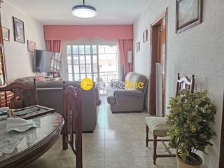 Etagenwohnung in Zona Alta. Piso junto al pabellón y camí del mitg de premia de mar