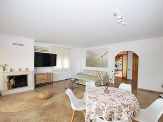 Affitto Casa in Teià. Alquiler por meses  teia gardens