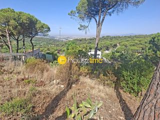 Terreno residenziale in Vilanova del Vallès. Parcela urbana de 1298m2 en el barrio bosc ruscalleda