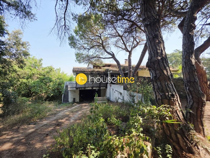Foto 193e1c0a-18c2-4796-89b3-abe3591280c6. Casa amb aparcament a Vilanova del Vallès