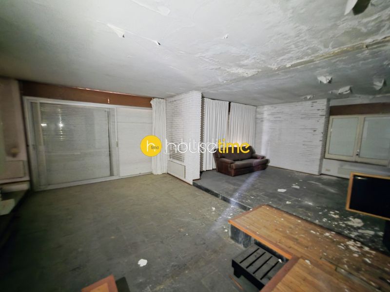 Foto f0b90721-ccd0-4755-8864-06fd5e11b245. Casa amb aparcament a Vilanova del Vallès