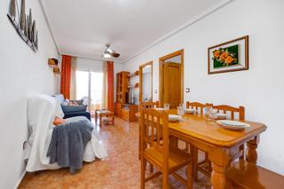 Apartamento en Diego ramirez 192. Se vende bonito y luminoso apartamento en la playa del cura!!!!!