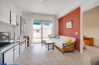 Attique  Calle del palangre. Ático con gran terraza y vistas laterales al mar  excelente ubic