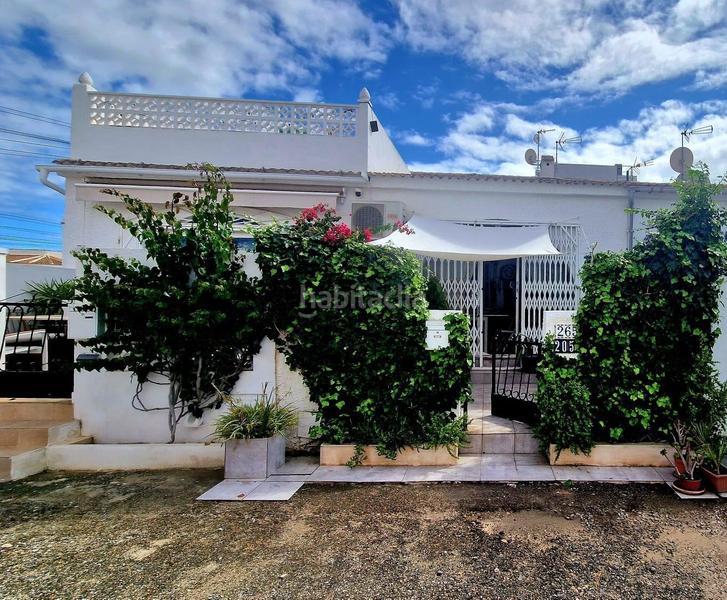 Foto 037107bd-7c25-443e-b8b5-7054837c01aa. Casa amb calefacció a Zona Carrefour - Urbanizaciones Torrevieja