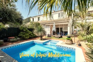 Casa pareada en Cabrera de Mar. Casa pareada con 4 habitaciones con parking, piscina, calefacció