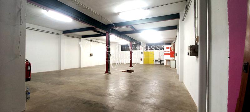 Foto 8940dc1f-6f62-40ab-aaf0-b228d8330926. Location local commercial dans carrer de santa coloma 32 dans Vilassar de Mar