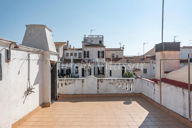 Foto 328aea72-51d3-4109-bf01-b56234dda0e0. Rent country house with fireplace heating parking in Vilassar de Mar