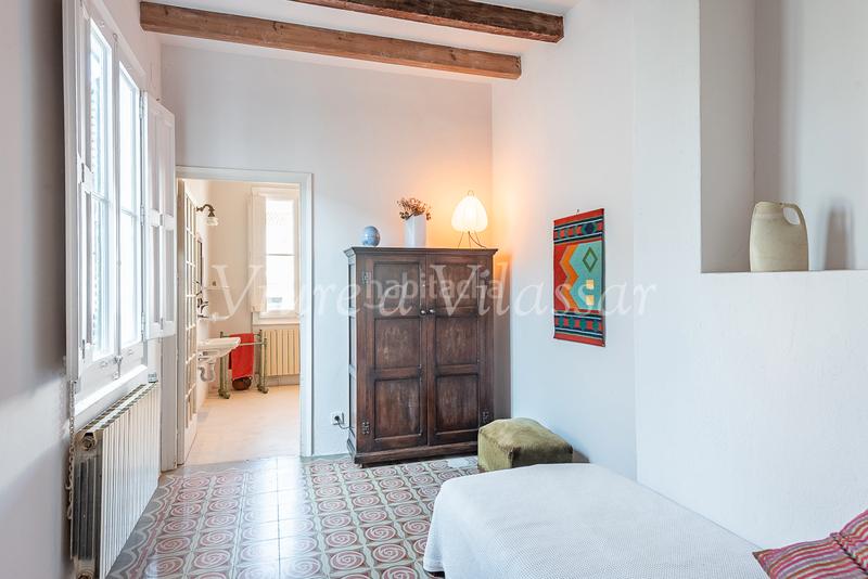 Foto eea53bac-fced-4263-b77a-ad021277293a. Rent country house with fireplace heating parking in Vilassar de Mar