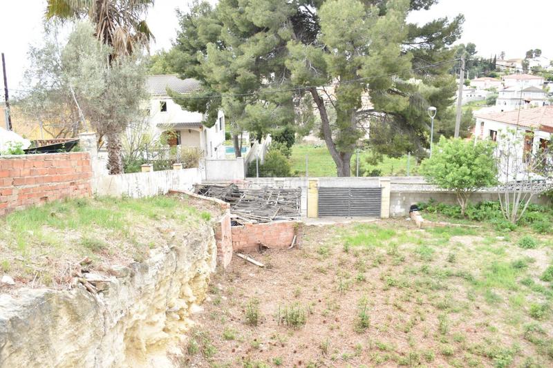 Foto 46218409-7708-41ba-a87f-3fdbacd5b01c. Terreno residenziale in Bellvei