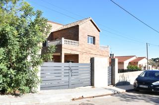 Casa a Valldemar-Montmar. Casa en segur de calafell