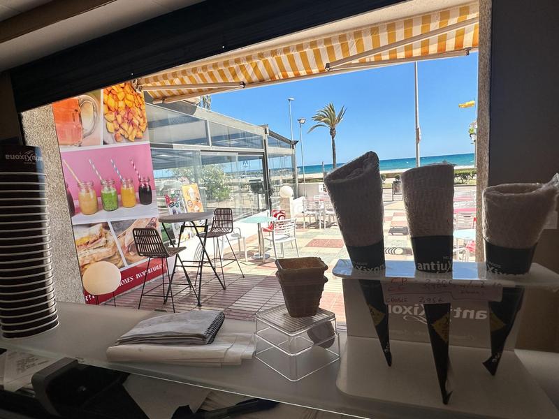 Foto ab6140e9-7c68-4234-b12b-e7446d46f46d. Local comercial a maritim 7 a Can Toni Cunit