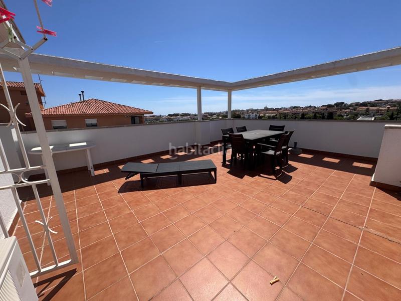 Foto 28b67aee-f64f-46b7-b511-cd3d337b7020. Penthouse with heating parking pool in Centre Torredembarra
