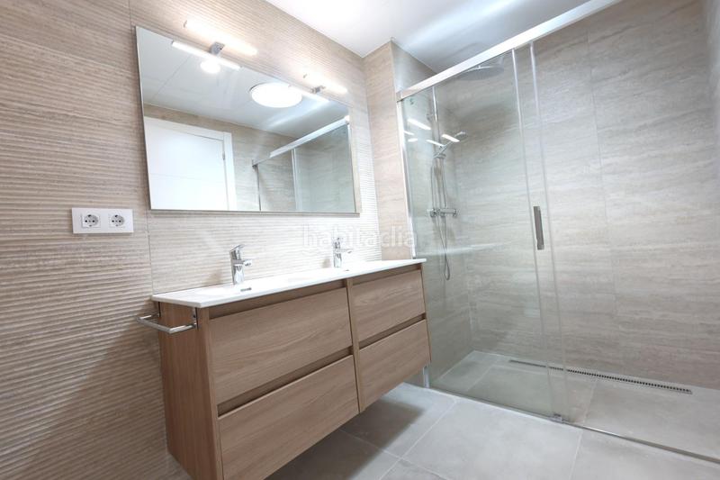 Foto 5c19131c-74d3-4040-9a75-8d7349f1ca18. Semi detached house with parking in Banyeres del Penedès