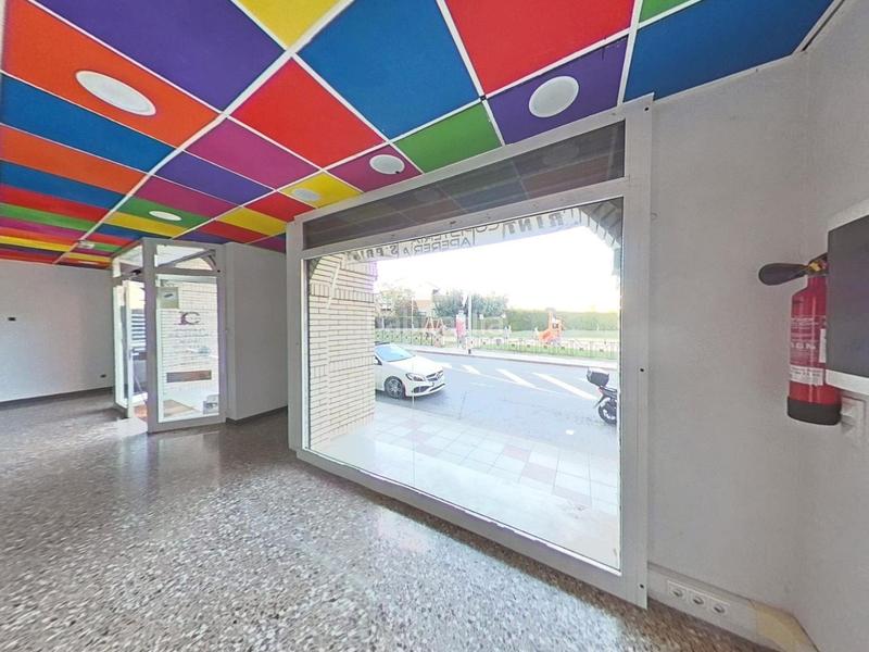 Foto b8313b0a-0e8c-4941-9c33-00df8194e827. Local comercial a El Tancat-Mas d´en Gual Vendrell (El)