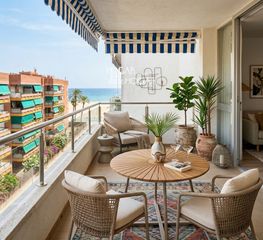 Pis  D'atinents. Vivienda exclusiva frente al mar en torredembarra