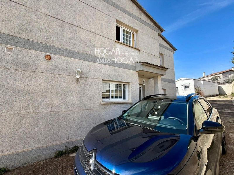 Foto d66e6f3c-5fd1-4fd8-addf-46d50238c16c. Xalet a Centre Vendrell (El)