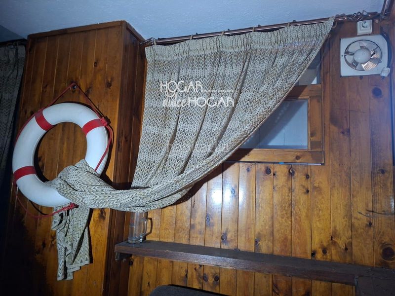 Foto cba3e08f-c76b-449d-aa26-1da1b0d27e7e. Local comercial a Centre Torredembarra