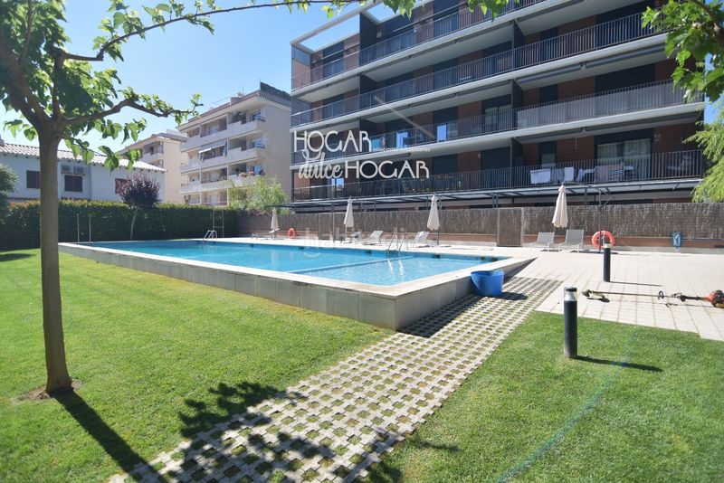 Foto ad338c94-7d08-49e2-b4e7-e7812df2ef8f. Dúplex amb aparcament piscina a L´Estany Calafell