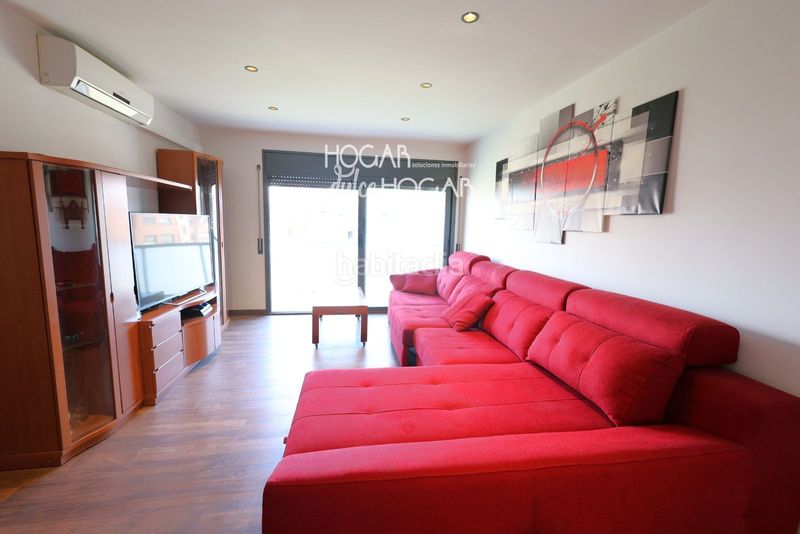 Foto f1bd687f-b7d1-45d8-9650-f94e4f79e98b. Pis amb aparcament a Centre Vendrell (El)