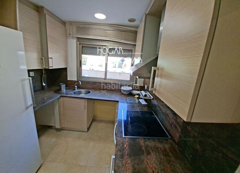 Foto f53ad1a9-48ee-4e05-84e8-c952ec09efd1. Casa adossada amb aparcament piscina a Bonavista Vendrell (El)