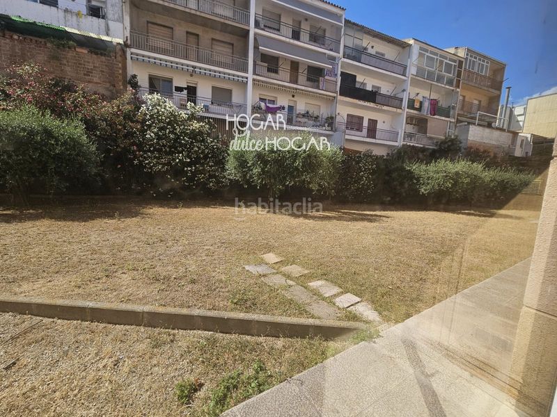 Foto e00e1ffd-ebaf-4317-a125-d58403c603c4. Casa adossada amb calefacció a Centre Vendrell (El)