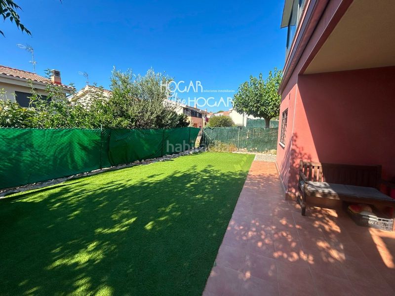 Foto eb8b5aab-f0a4-43b1-a0b9-fce24cfc476e. Casa adossada amb calefacció aparcament a Bellamar Calafell