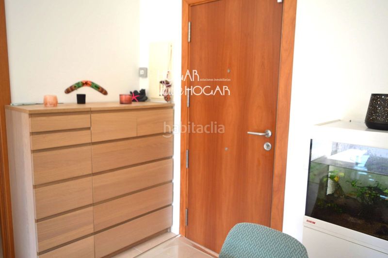 Foto 36538e8f-9c6d-46d8-8c2e-b71d0ec9ee4c. Piso  seminuevo con piscina, solárium, parking y trastero en Segur de Calafell