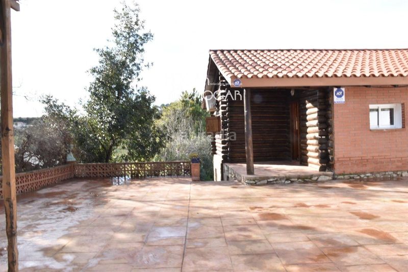 Foto 7e5a15c7-a5e3-4431-9808-4db4748946db. Xalet amb piscina a Piera