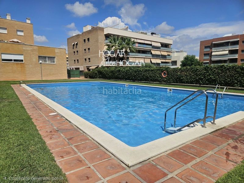 Foto d71d28c2-9a9f-49e8-aa3d-19c611cc6b5e. Pis amb calefacció piscina a prat de Cunit Cunit