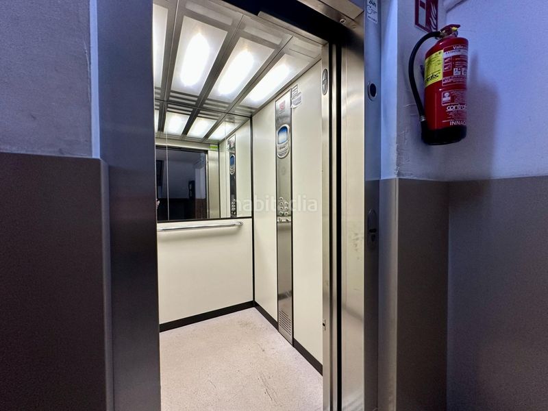 Foto 3689df5b-ec3c-4903-b9b5-d9318c662183. Attico con parcheggio in Eixample Mataró