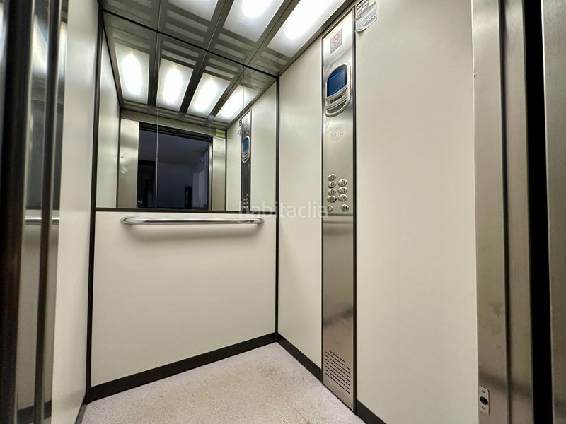 Foto a159c6a2-6769-45ca-9cea-447ae12b5ead. Attico con parcheggio in Eixample Mataró