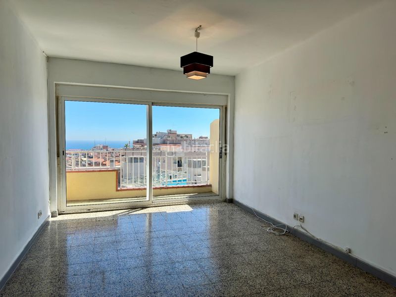 Foto f461fd5f-e43c-4bf2-8fb1-ce4f64ac772d. Attico con parcheggio in Eixample Mataró