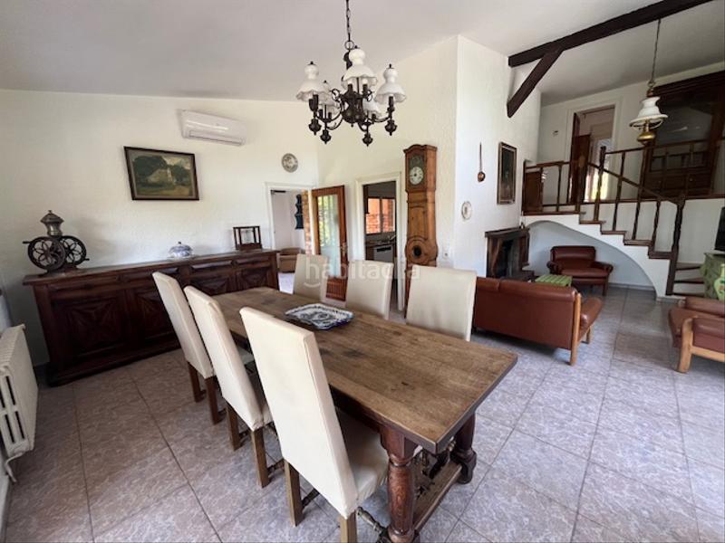 Foto 44de97dd-26fa-4c15-83d7-404ddba1fdeb. Chalet spacieuse villa dans écrin de verdure avec 3 chambres plus un appartement proche de la plage principale. en Empuriabrava