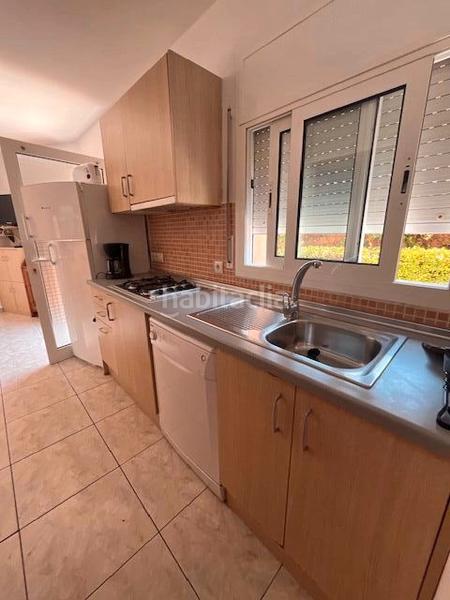 Foto 6dded2ac-76ec-4b4f-9091-fa6786fbeb39. Chalet spacieuse villa dans écrin de verdure avec 3 chambres plus un appartement proche de la plage principale. en Empuriabrava