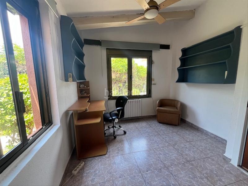 Foto bc951e78-bcca-4adb-969c-69780212394f. Chalet spacieuse villa dans écrin de verdure avec 3 chambres plus un appartement proche de la plage principale. en Empuriabrava
