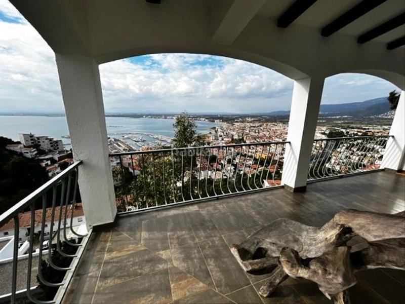 Foto 4a84386f-5f74-4259-ba15-dc2e3ea911aa. Casa in Puig Rom-Canyelles-Almadrava Roses