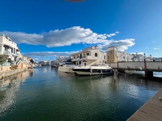 Pis a Port Grec - Port Mox. Nouveau. exclusivit. appartement 2 chambres vue canal proche du