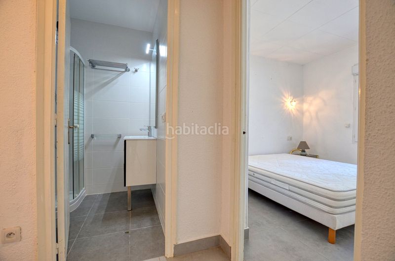Foto 3a7f5c59-78ee-4877-91a9-3ffe510f64db. Casa amb xemeneia aparcament a Montgrí Empuriabrava
