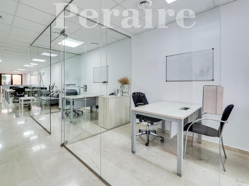 Foto b8ba9eae-c8e4-4e8c-9717-24cb133186d6. Alquiler oficina en calle badajoz 32 espectacular espacio para tu empresa! en Barcelona