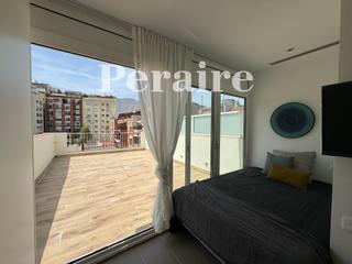 Lloguer Àtic a Berlines 23. Sobre atico con terraza en sant gervasi!