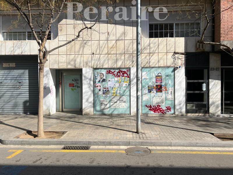 Foto a25eab04-7880-4930-b960-e6dcabc4950a. Local comercial en calle bogatell 29 amplio y luminoso! en Sant Adrià de Besòs