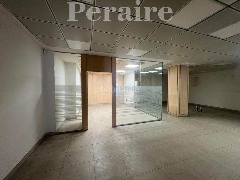 Foto e14b7c89-1698-4c36-91c0-4d8995eabe32. Local comercial en calle bogatell 29 amplio y luminoso! en Sant Adrià de Besòs